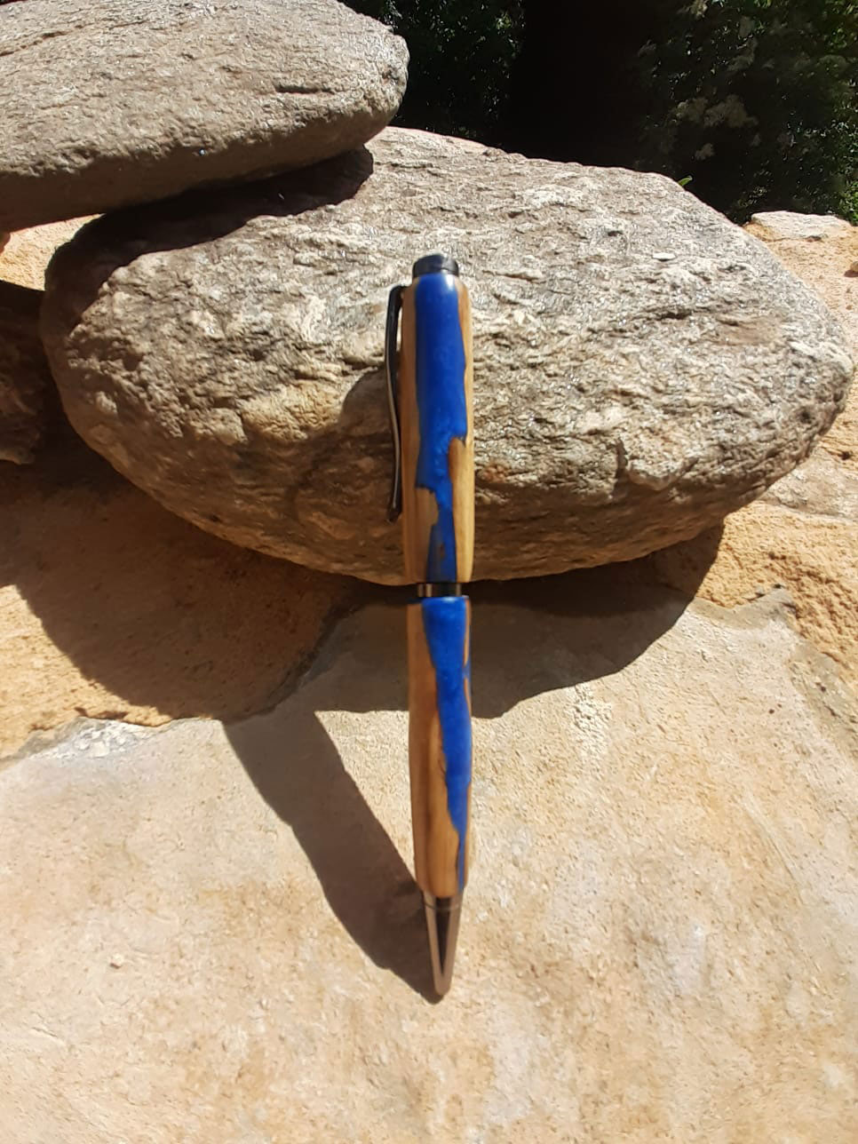 Stylo olivier résine bleue Stylo artisanal en bois d'olivier avec résine bleue