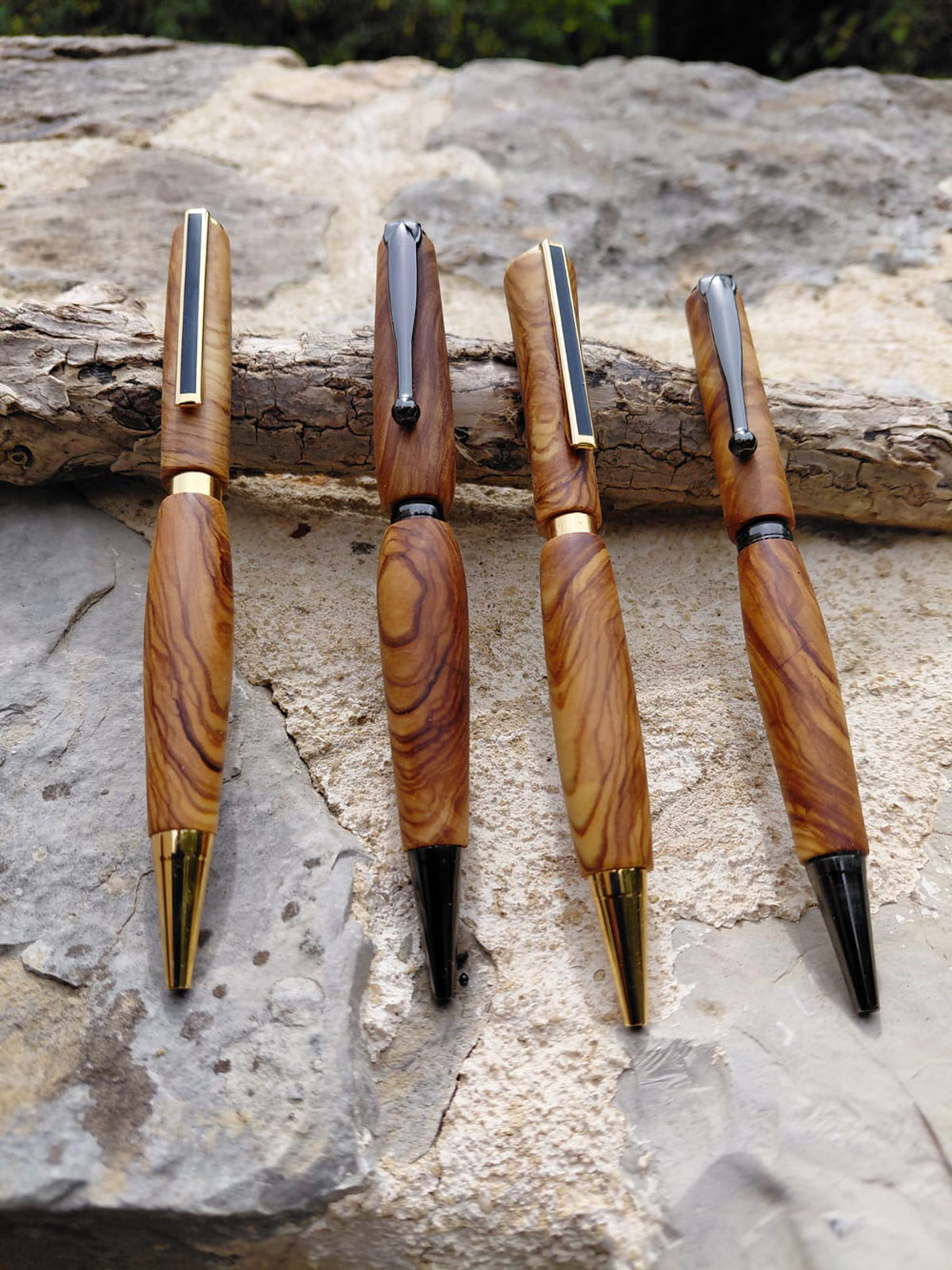 Stylos en bois d’olivier Stylos artisanaux en bois d'olivier tournés à la main