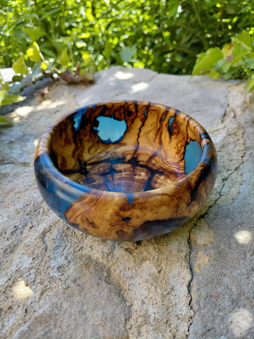 Bol olivier résine bleue Bol artisanal en olivier avec résine bleue