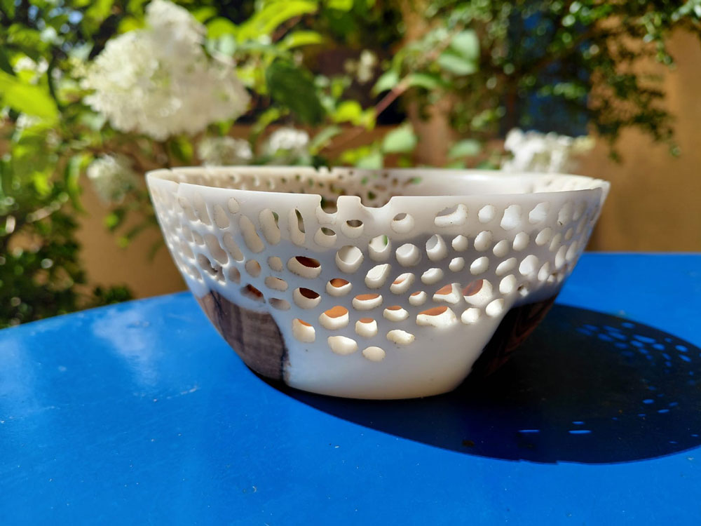 Vide-poche ajouré tourné main Vide-poche ajouré artisanal en bois